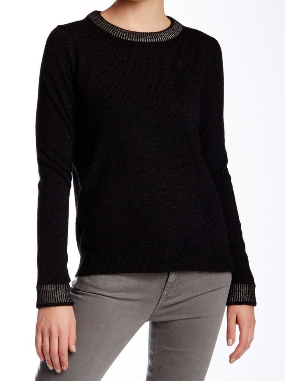 Vince Women’s Black with Metallic Gray Accent Wool Blend Essential Sweater Sz-M